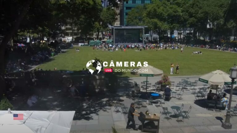 Live webcam Bryant Park.