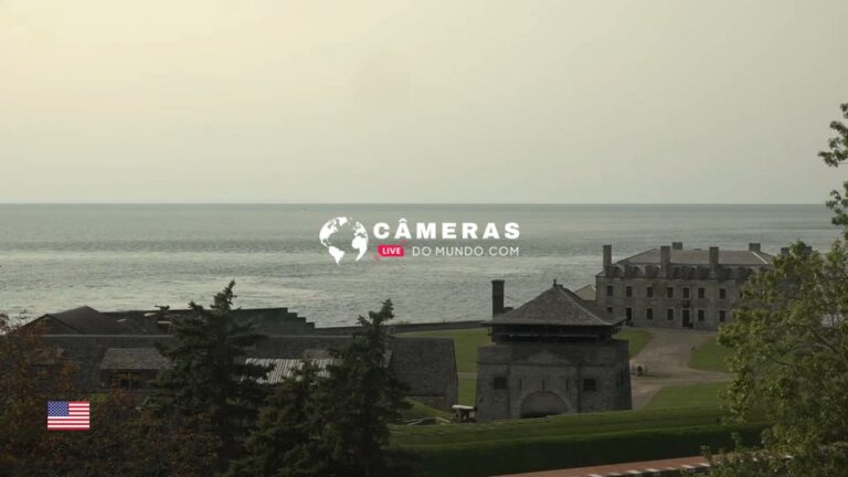 Live Webcam off Old Fort Niagara, Ny, USA