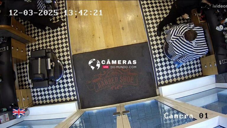 Live Webcam Andys Barbers, Oxfordshire, UK.