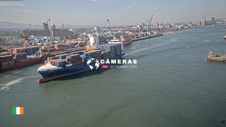 Dublin Port Live Webcam in Dublin, Ireland.