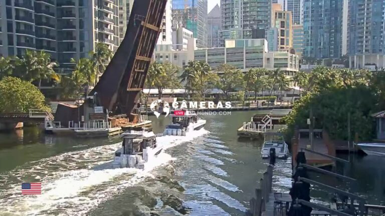 Live Webcams New River, Ft. Lauderdale, Florida, USA.
