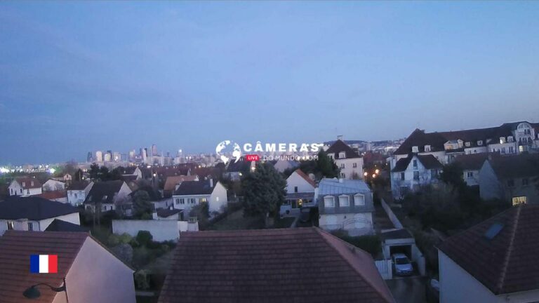 Live Webcams La Défense, Île-de-France, France.