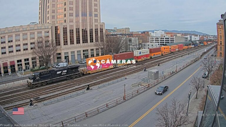 Live Webcam Roanoke Rail Train Station Can, Virginia, USA.