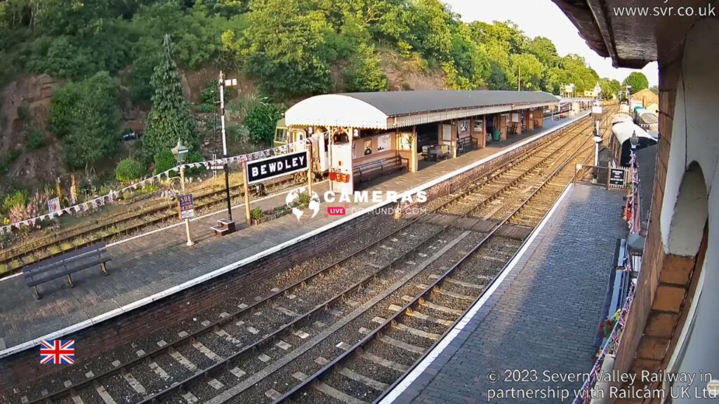 Live cam Bewdley South on the Severn Valley Railway.