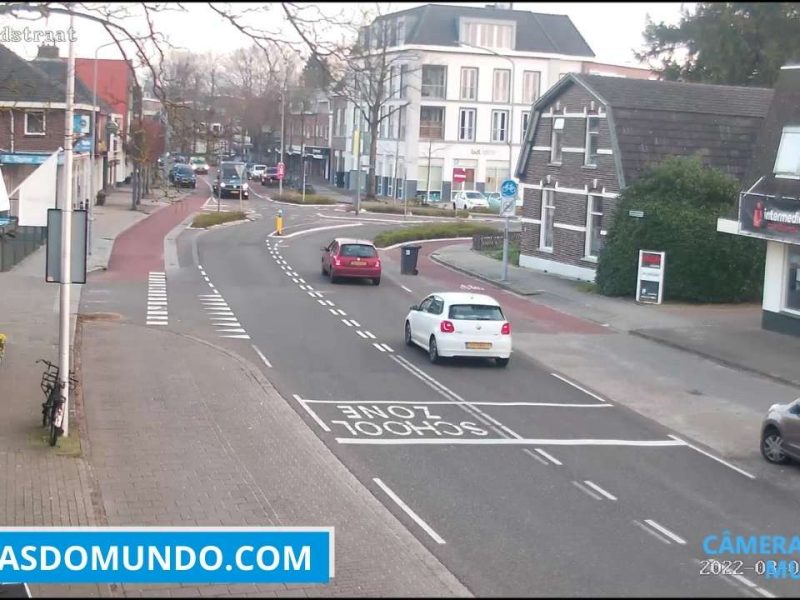 Hoofdstraat Street, Epe, Netherlands Live Cam.