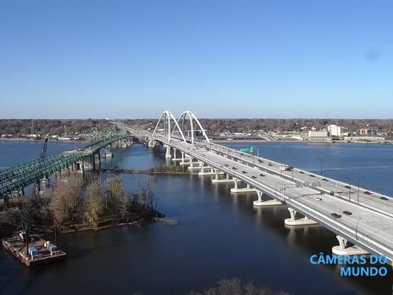 BridgePointe Illinois a Iowa ao vivo.