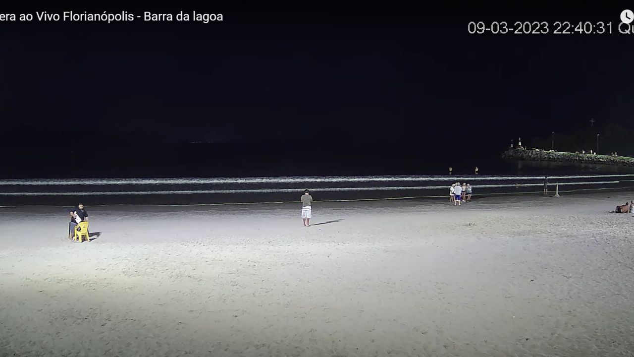 Câmera ao vivo da Barra da Lagoa em Florianópolis, Santa Catarina.