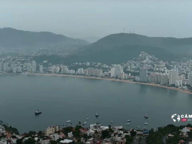 Live Cam Acapulco Beach.