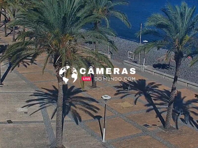 Câmera ao vivo do Forum Machico em Machico na Ilha da Madeira em Portugal.