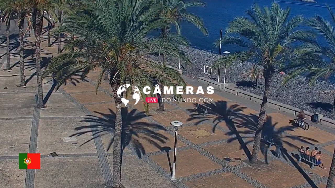 Câmera ao vivo do Forum Machico em Machico na Ilha da Madeira em Portugal.