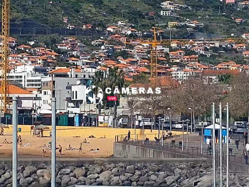 câmera ao vivo localizada no Porto de Machico.