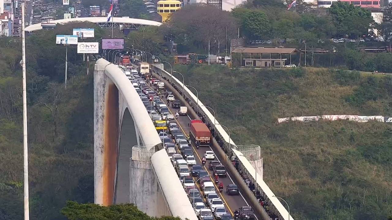 Câmeras ao vivo Ponte da Amizade.