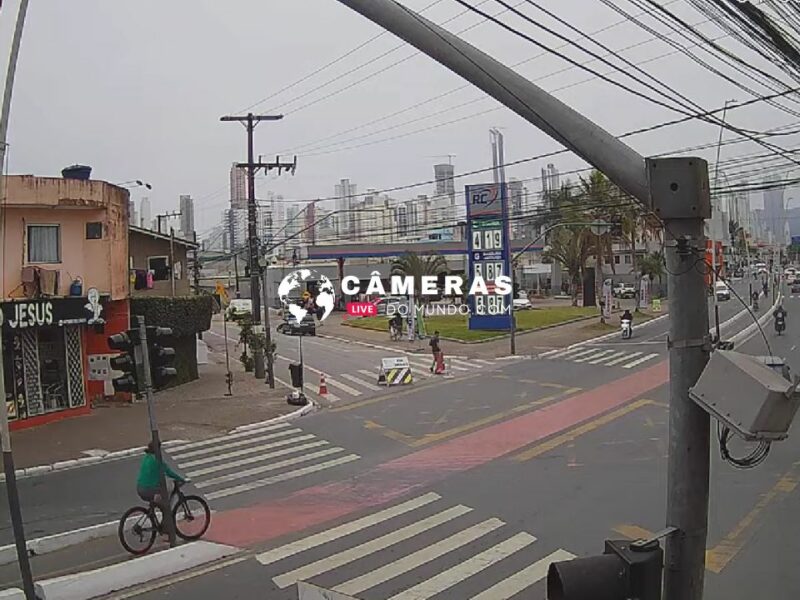 Câmera ao vivo da 5ª Avenida em Balneário Camboriú.