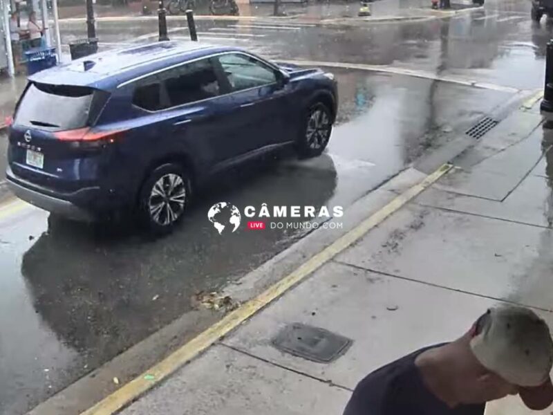 Live webcam Live Duval Street, Key West, Florida.