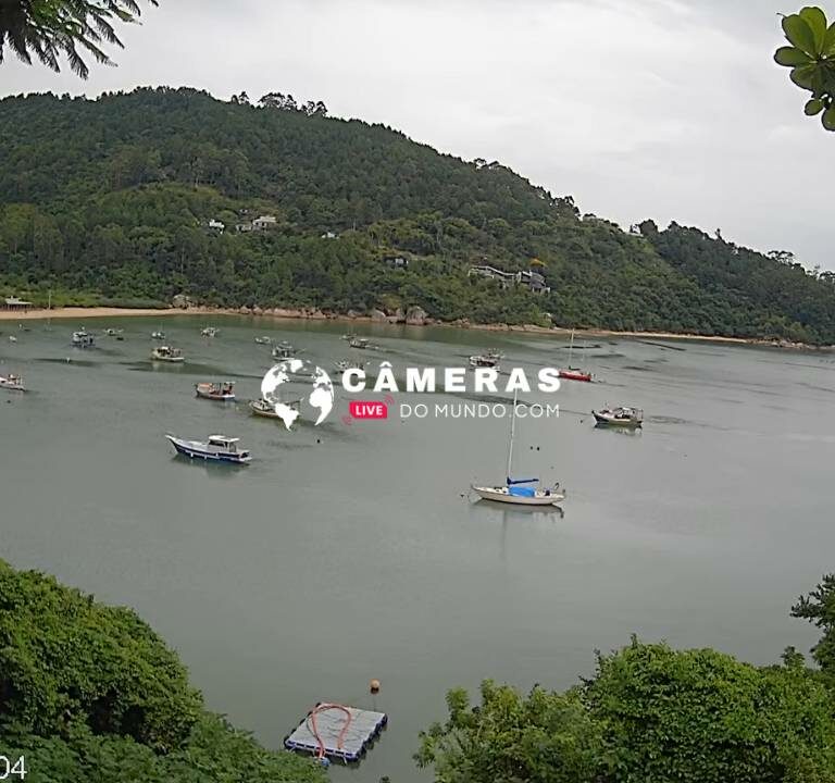 Câmera ao vivo Praia de Calheiros, Governador Celso Ramos.