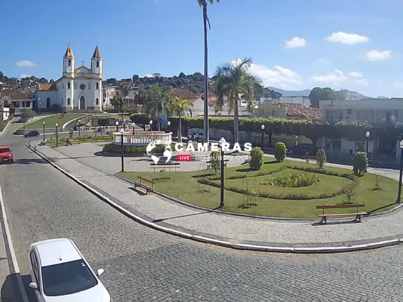Câmera ao vivo Praça Ary Parreiras em Miracema.