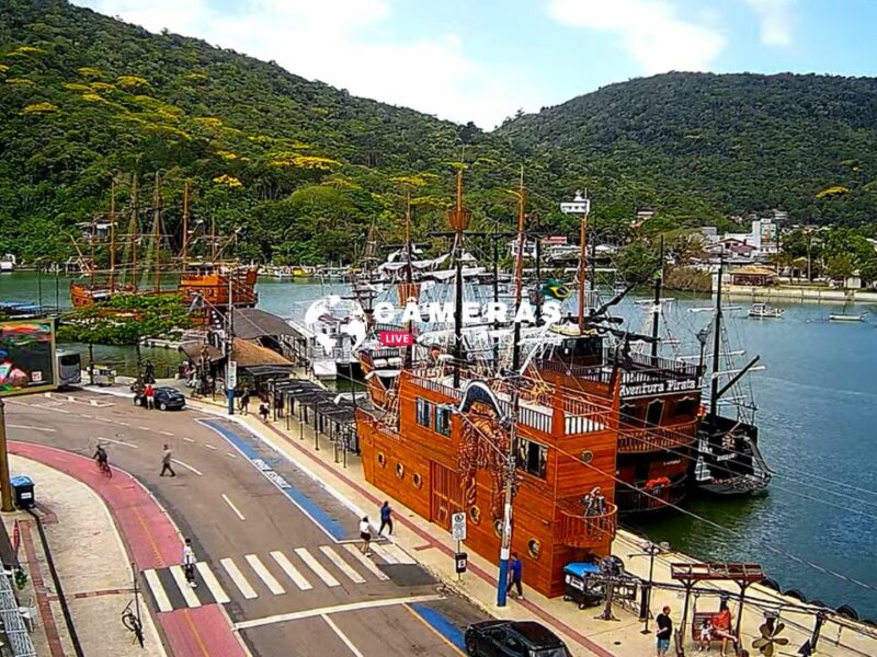 Câmera ao Vivo do Barco Pirata, Balneário Camboriú.