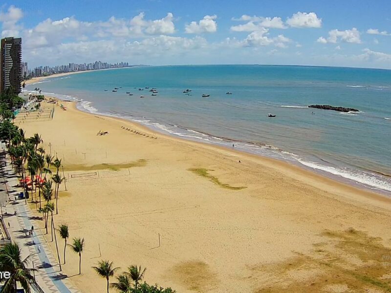 Câmeras ao vivo da Praia de Candeia em Jabotão dos Guarapes, Pernambuco.